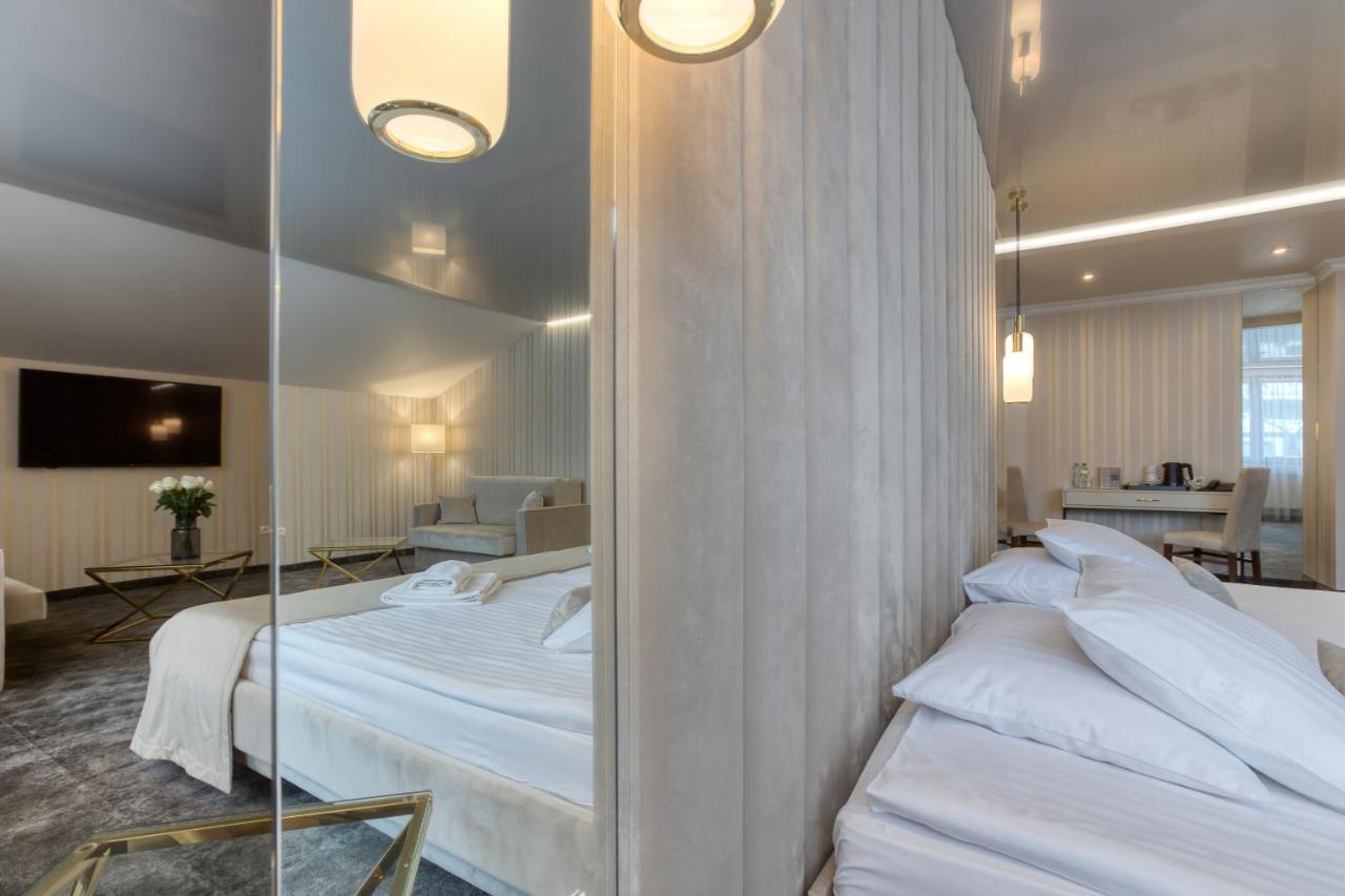 Hotel & Spa Bialy Dom Пжишовіце Екстер'єр фото