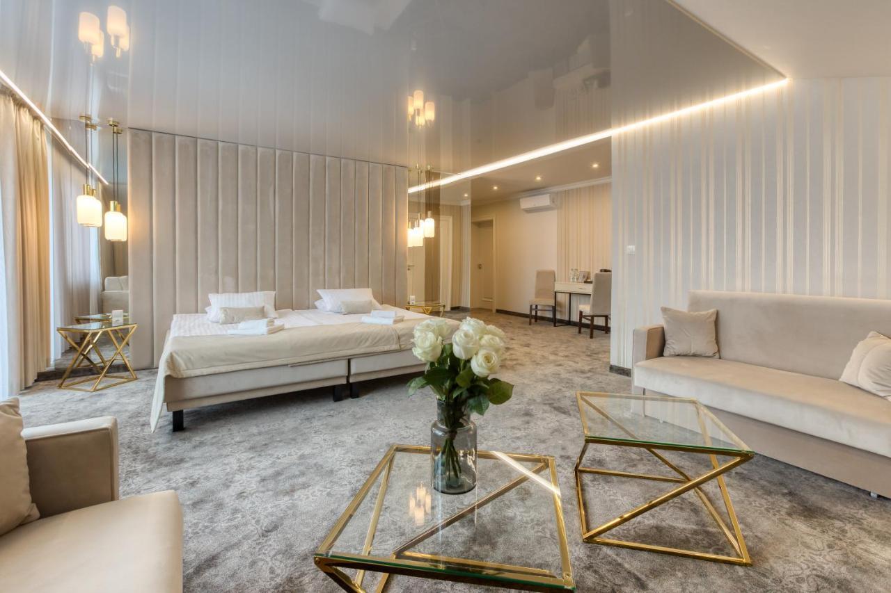 Hotel & Spa Bialy Dom Пжишовіце Екстер'єр фото